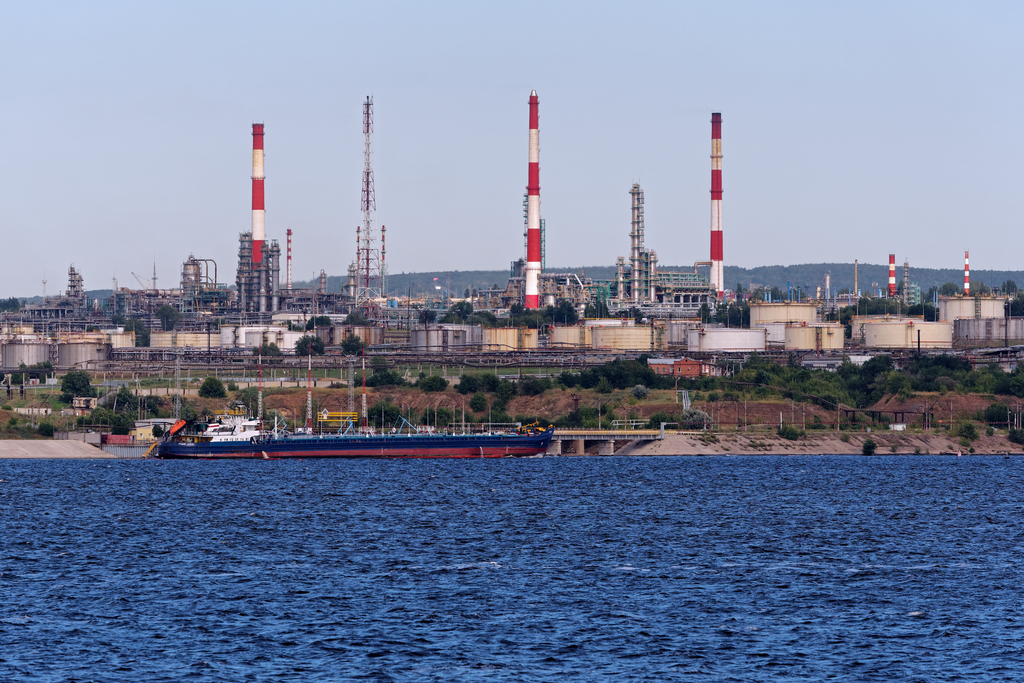 Саратовський нафтопереробний завод, інший ракурс