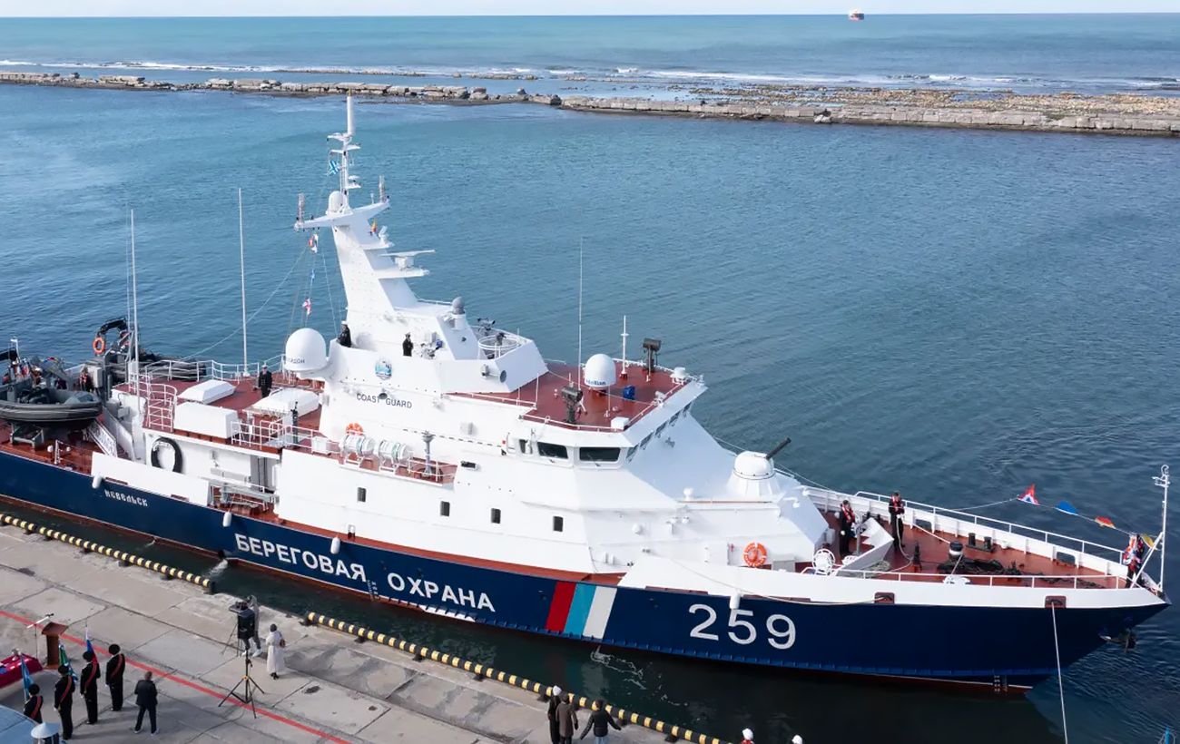 Патрульний корабель берегової охорони росії подібного до ураженого типу