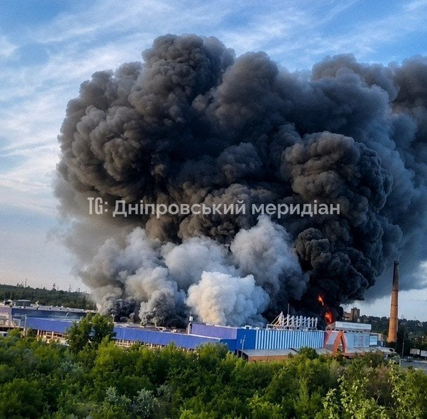 Пожежа на території гіпермаркету «Епіцентр» у Кривому Розі