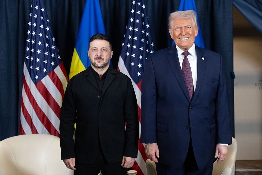 Ukraine's President meeting the US President during earlier talks