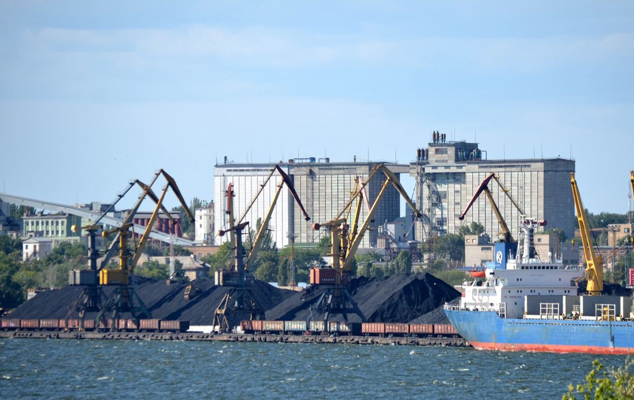 Зерновий термінал і портові крани Миколаєва, ілюстративне фото інфраструктури порту