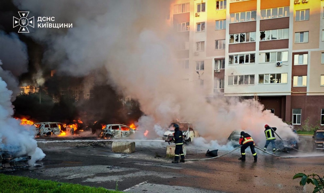 Ліквідація наслідків атаки в Київській області