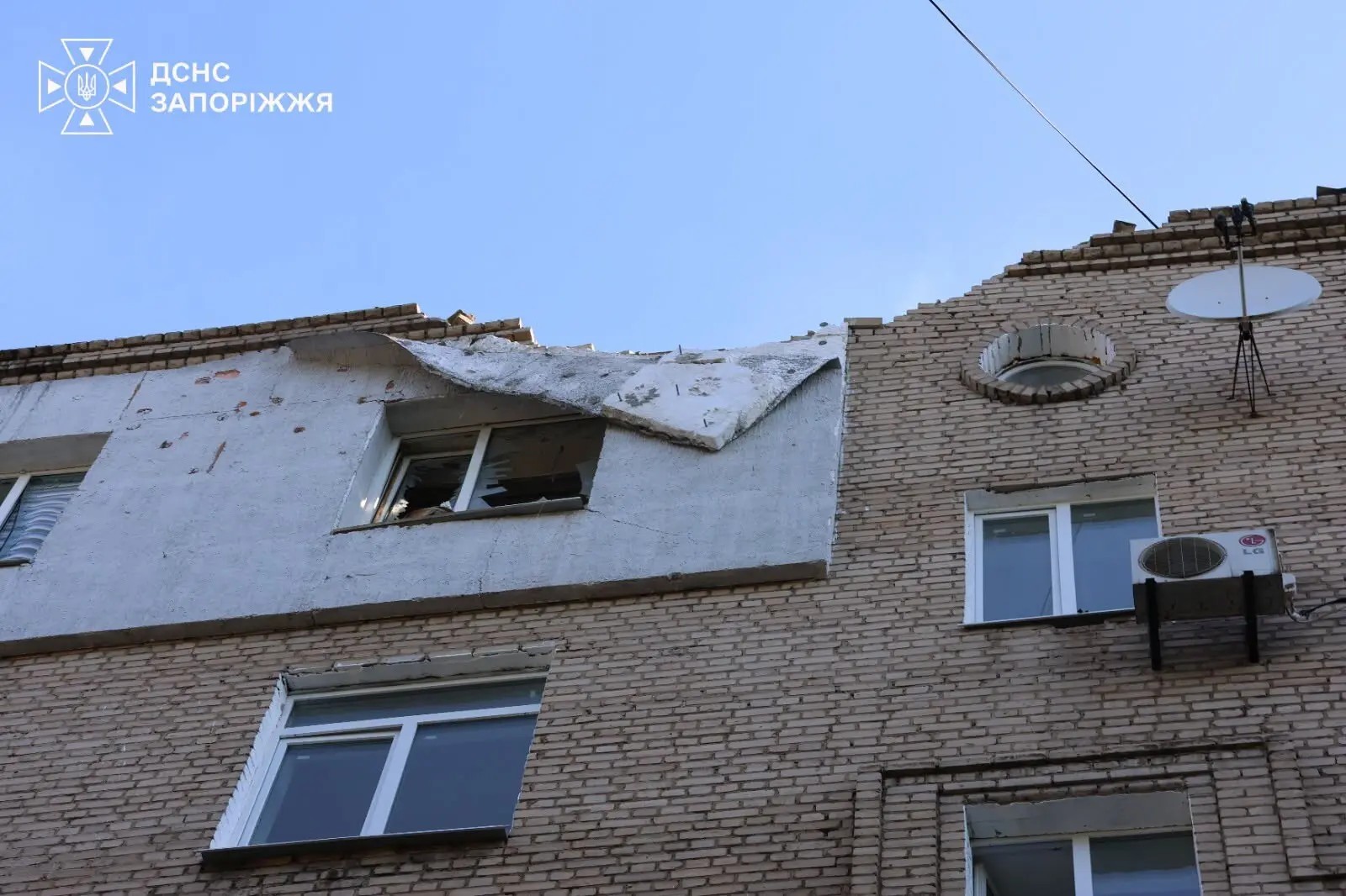 Пошкоджений житловий будинок у Запорізькій області після удару 22 серпня 2026