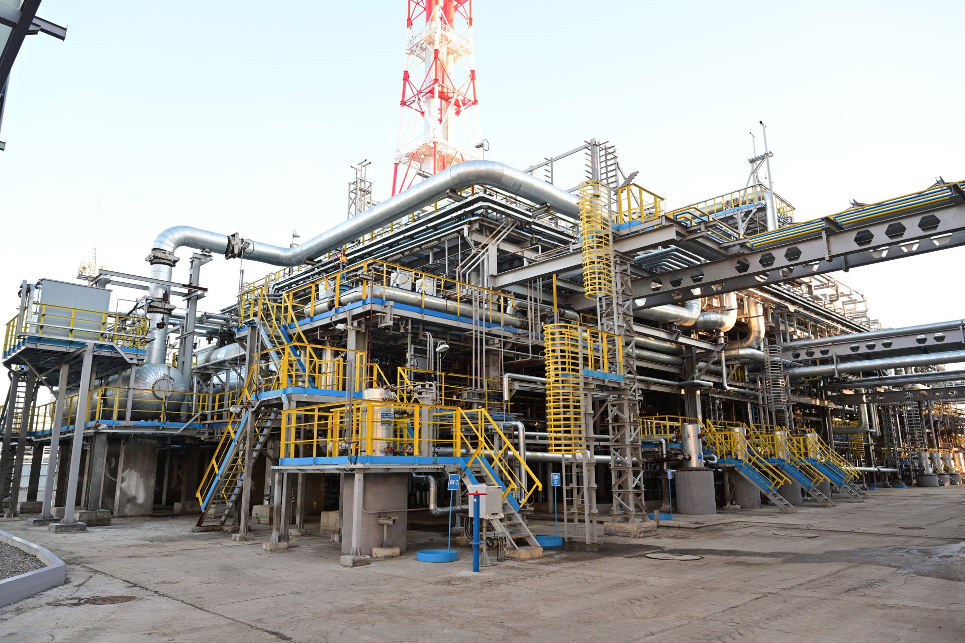 Виробничі установки нафтохімічного комплексу «Газпром нафтохім Салават»