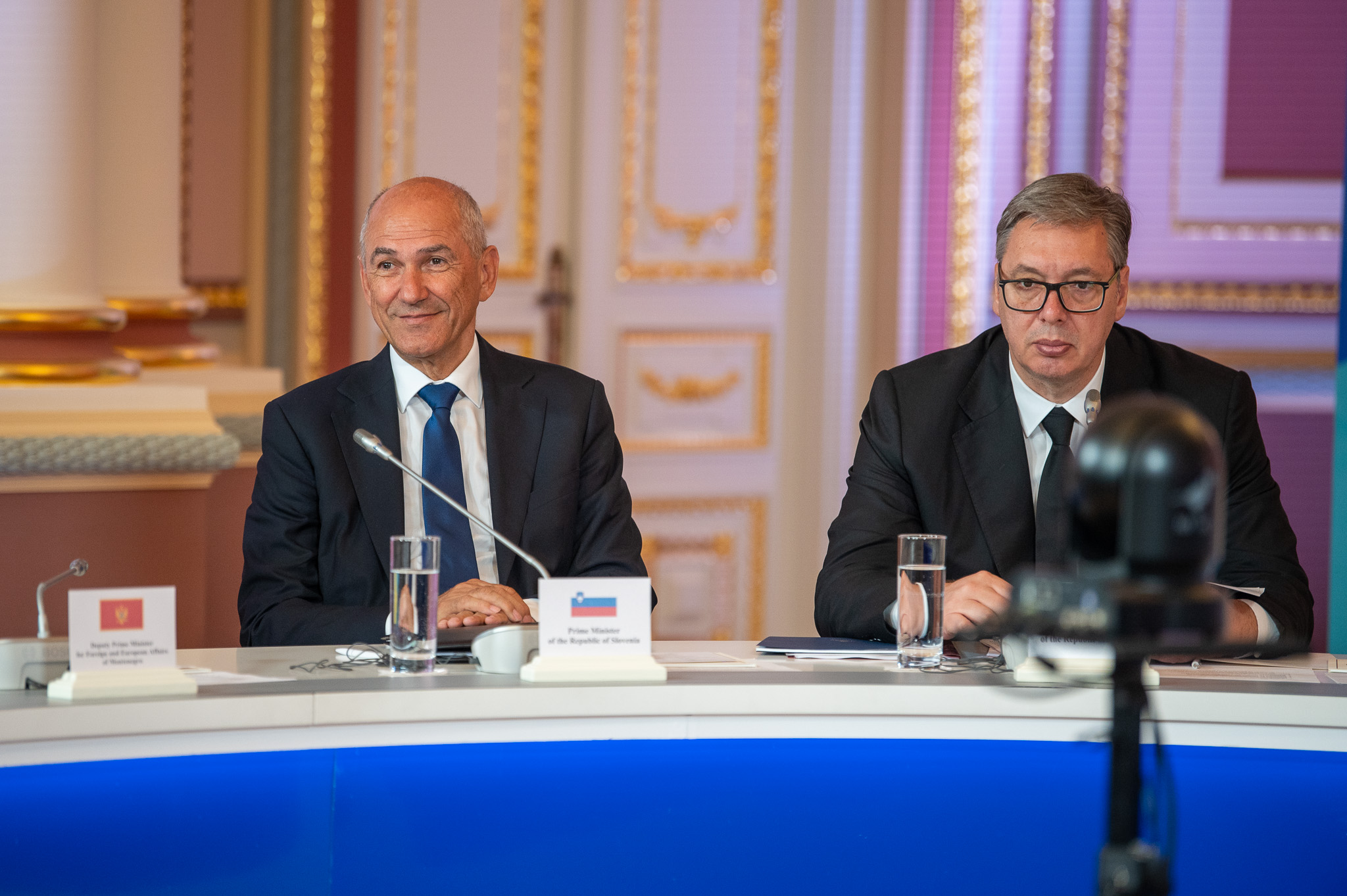 Президент Сербії Александар Вучич на офіційній зустрічі з прем'єр-міністром Словенії у липні 2026 року