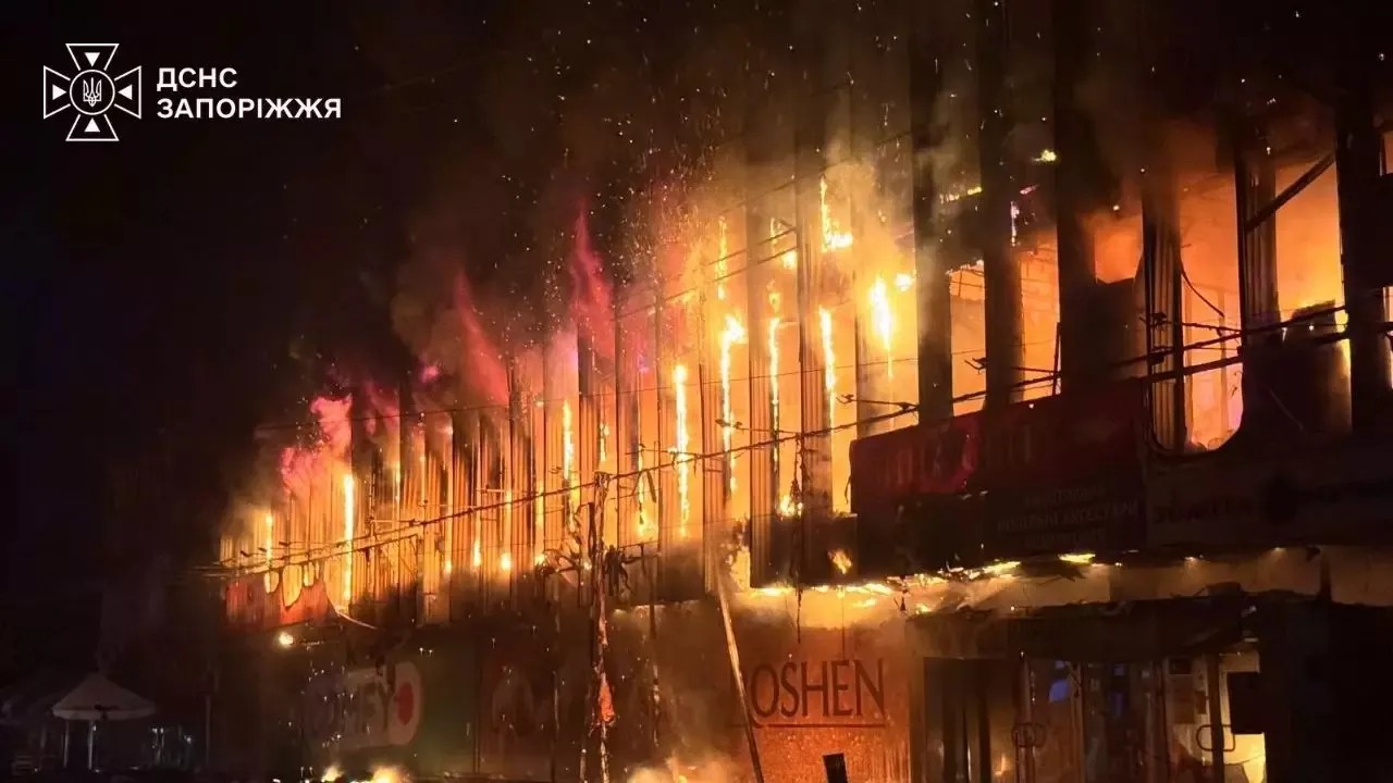 The Intrade shopping center on Soborny Avenue in Zaporizhzhia engulfed in flames after the overnight strike