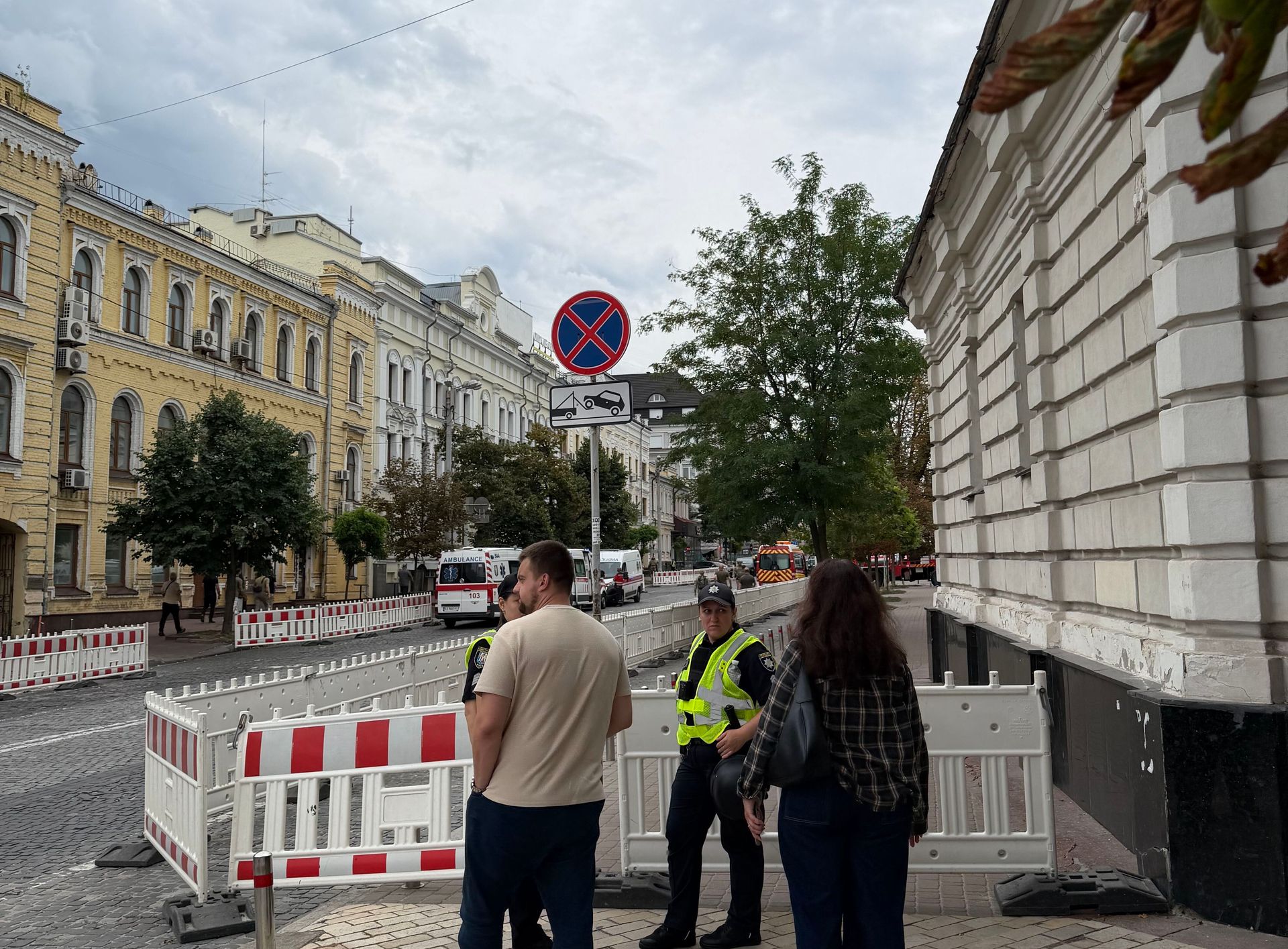 Поліція оточила квартал біля будівлі СБУ на Володимирській одразу після удару, Київ