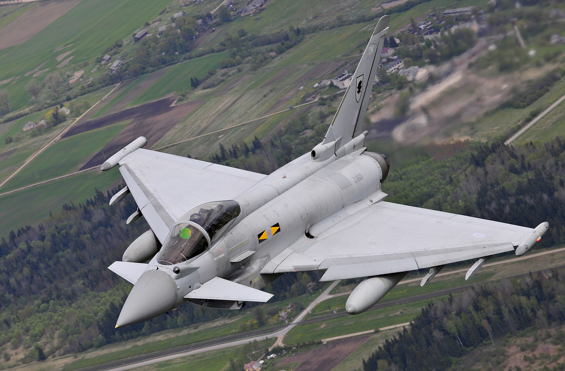 NATO fighter jets patrol the airspace over Lithuania (illustrative photo)