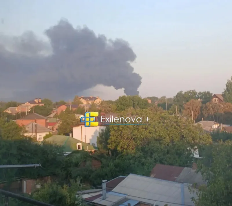 Пожежа на об'єкті в Таганрозі після удару дронів