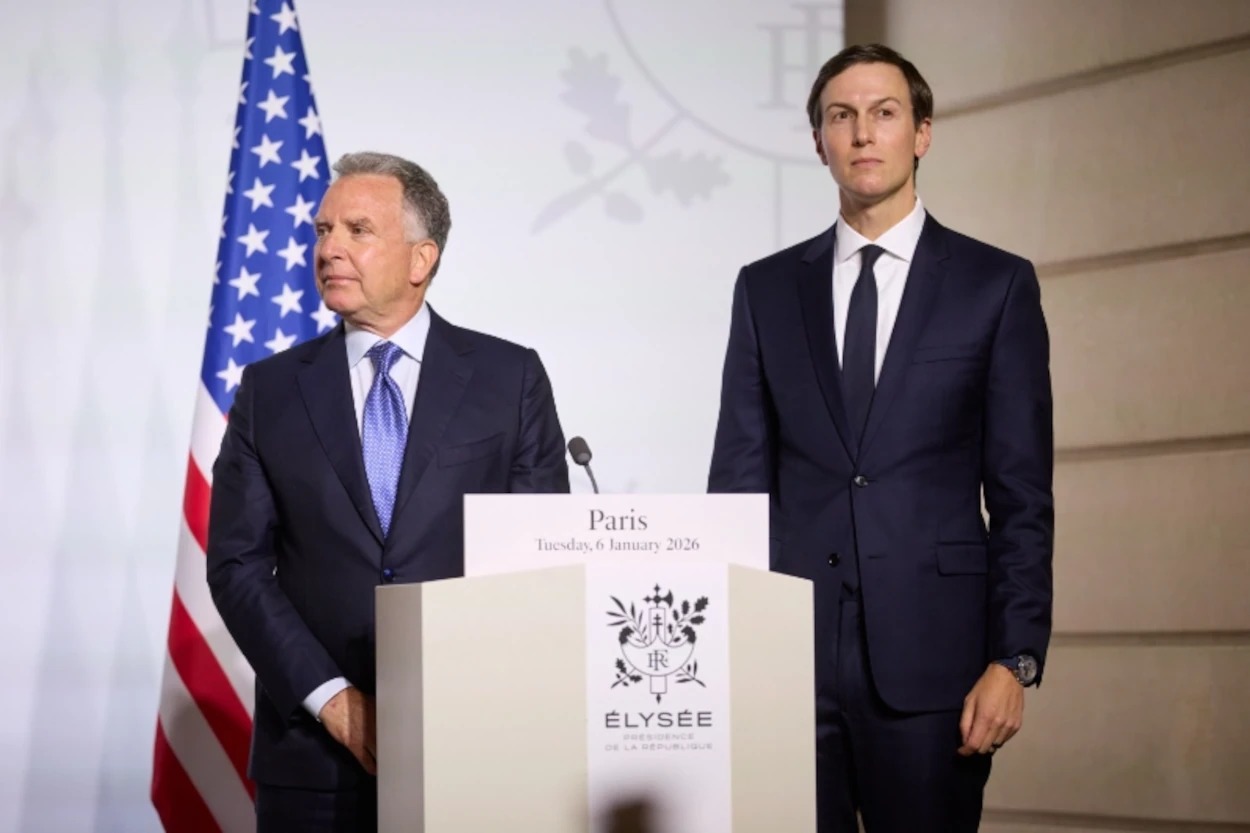 Спецпосланці президента США Стів Віткофф і Джаред Кушнер на переговорах у Парижі, січень 2026