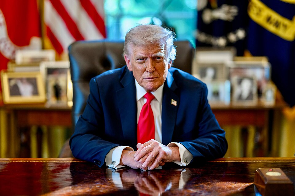 President Trump and President Zelensky at a meeting in the Oval Office (file photo)