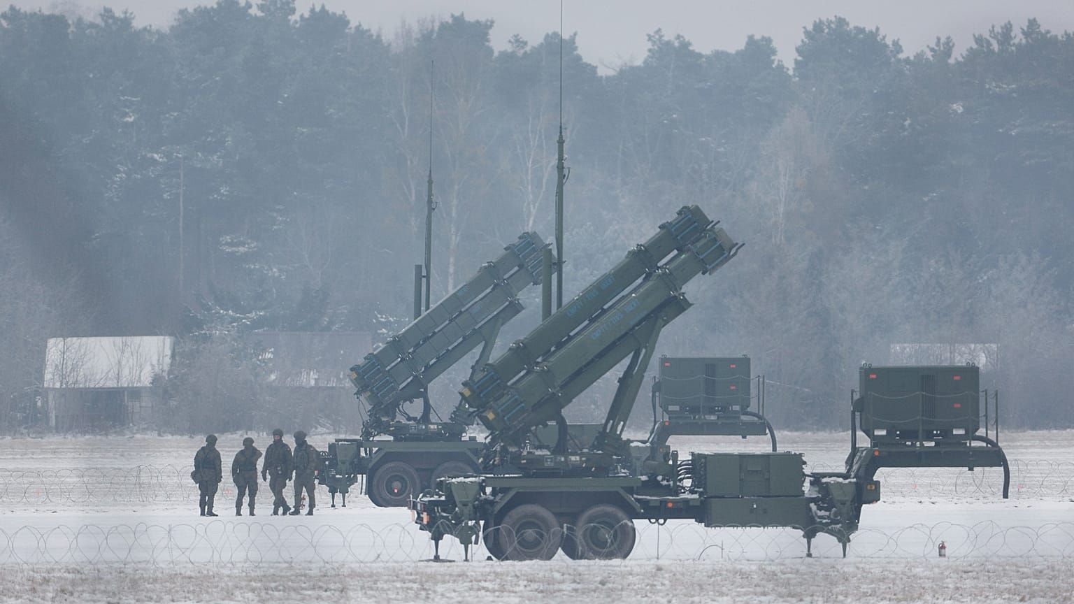 Patriot missile launchers deployed in Warsaw (illustrative photo)