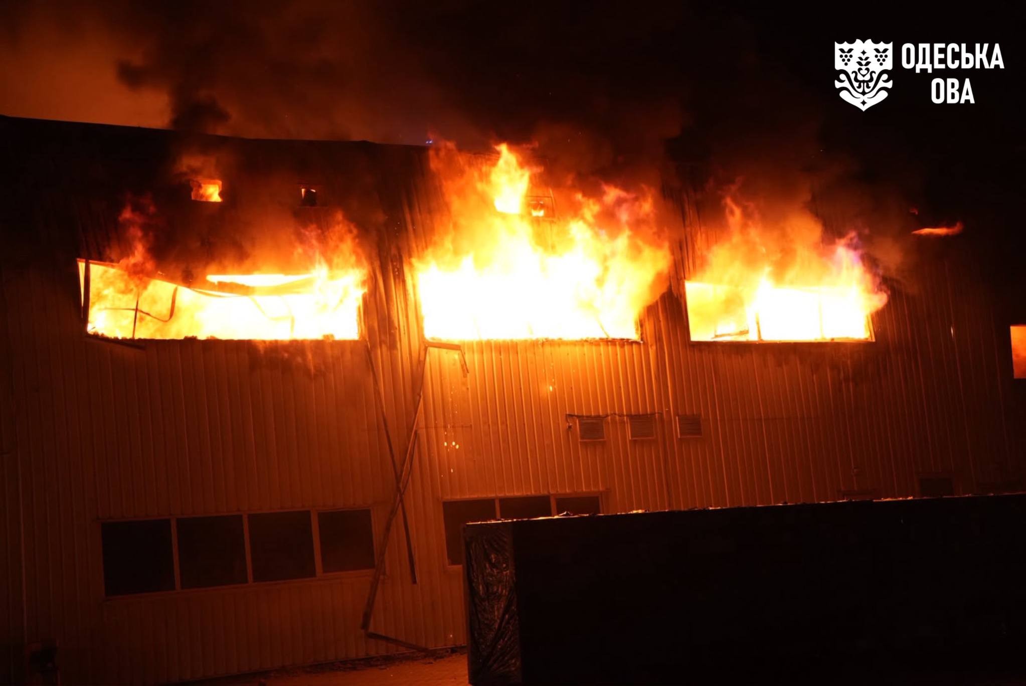 Large fire at the Nova Linia hypermarket in Odesa region after the Russian strike