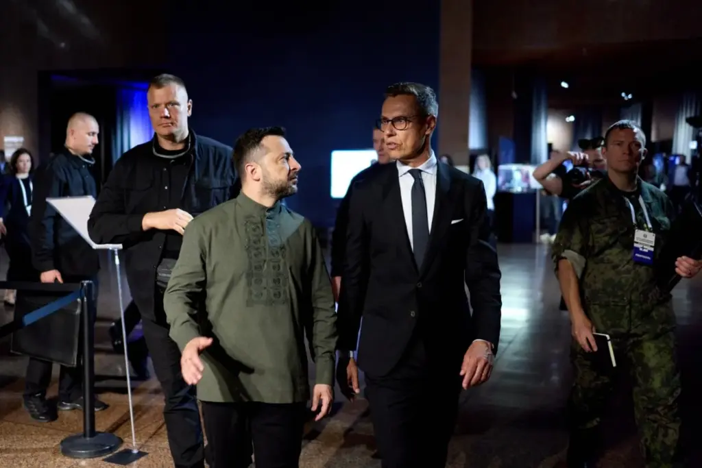 President Zelensky walking alongside President Stubb during their meeting on the sidelines of the UN General Assembly in New York