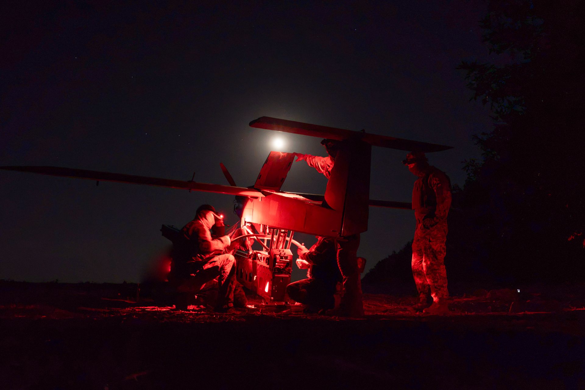 A drone crew working at night (illustrative photo)
