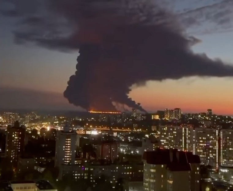 Smoke over Sochi from the burning tanker — image circulating from the scene