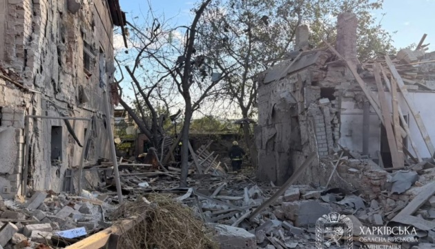 Aftermath of the Russian attack on Kharkiv: State Emergency Service rescuers at the scene