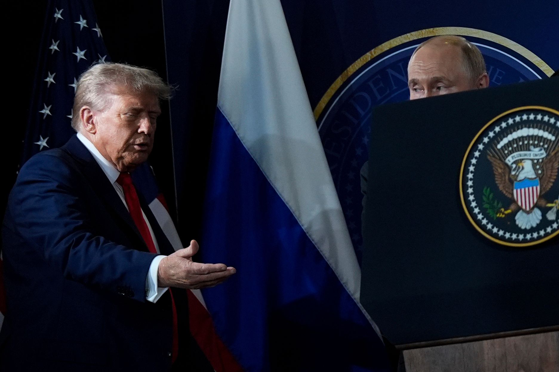 Donald Trump and vladimir putin in Anchorage, 15 August 2025, archive photo