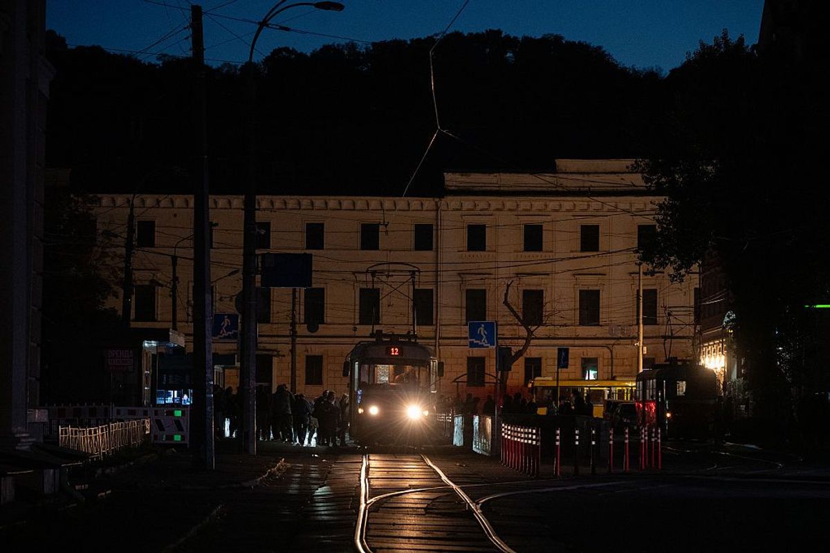 Kyiv during a power outage, illustrative archive photo